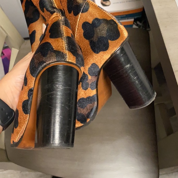 Topshop Leopard Sock Boots - Picture 9 of 15